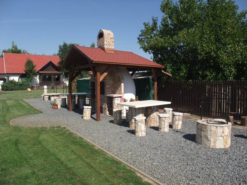 Sóvirág Vendégház Hortobágy Extérieur photo
