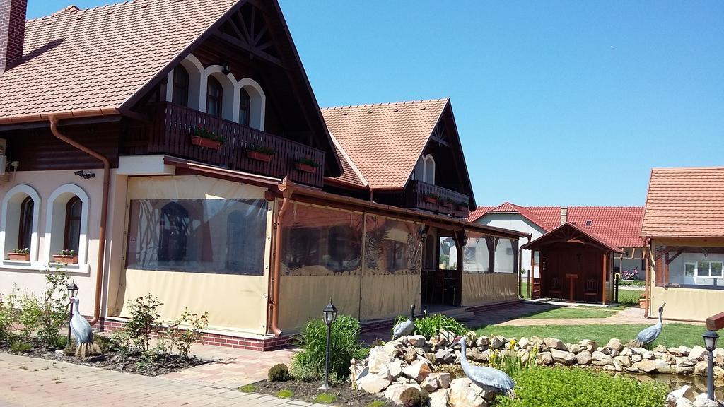 Sóvirág Vendégház Hortobágy Extérieur photo